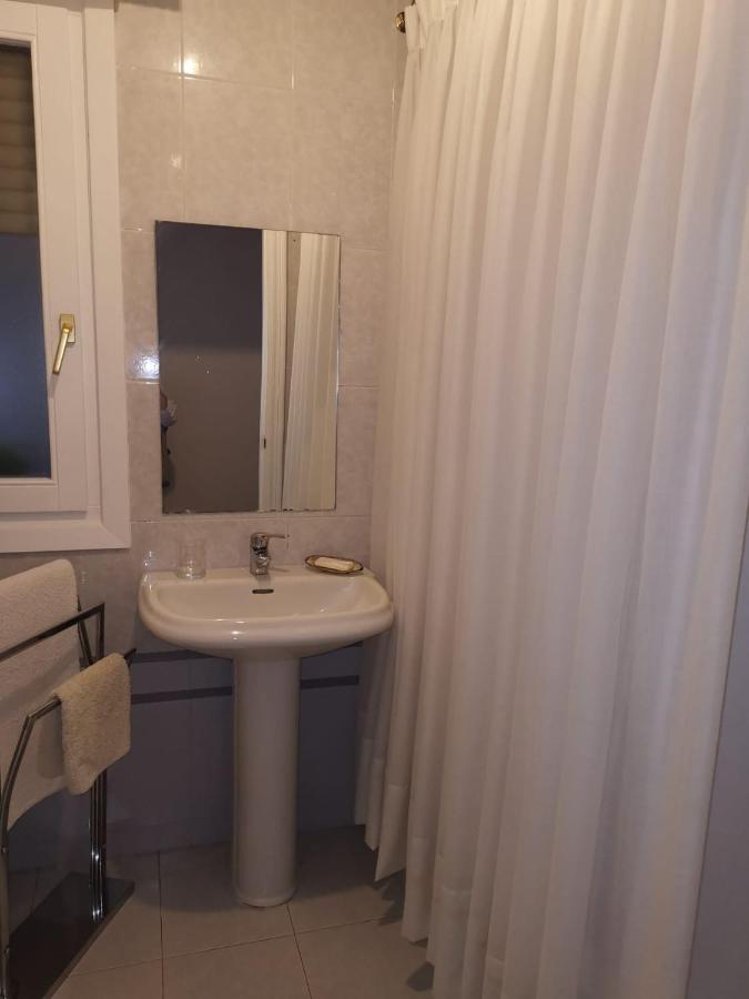 Habitacion Con Bano Privado En Bilbao Exteriör bild